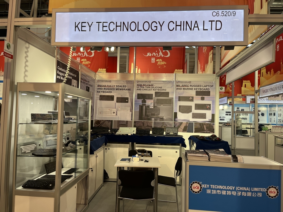 booth3.jpg